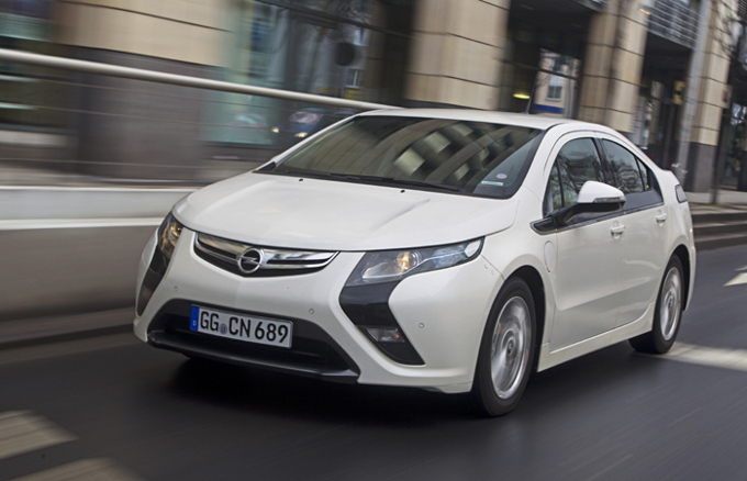 Opel: no all’Ampera, sì ad un altro veicolo elettrico