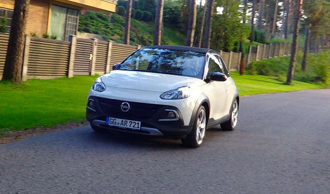 Opel Adam Rocks, primo contatto [FOTO e VIDEO]