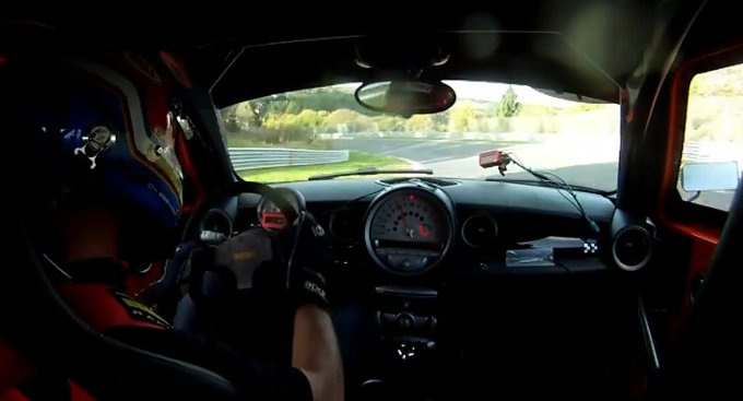 MINI JCW: una versione modificata fa il record sul Nurburgring