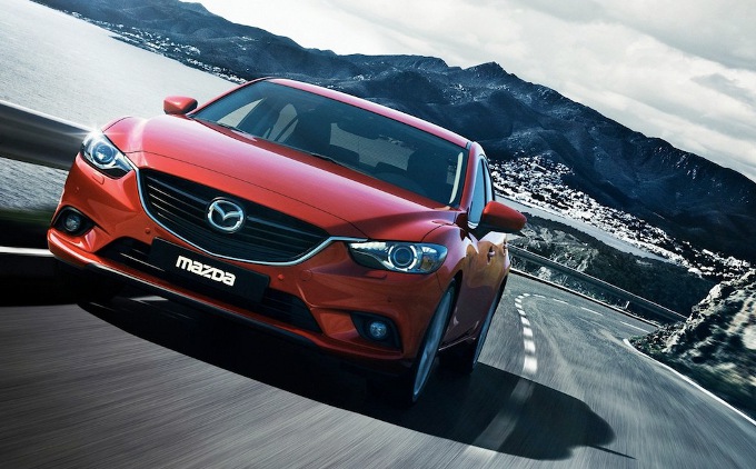Mazda6, varianti coupé e Mazdaspeed vicine al semaforo verde