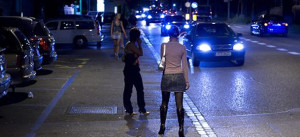 Multato in compagnia di una prostituta, ma in realtà era la moglie