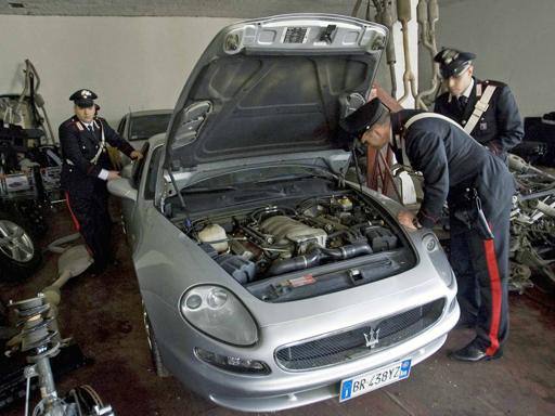 Ladri del lusso: ritrovate macchine per un valore di oltre 5 milioni di euro