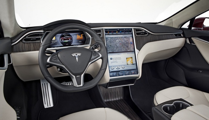 Tesla Model III, varianti crossover e station wagon in considerazione