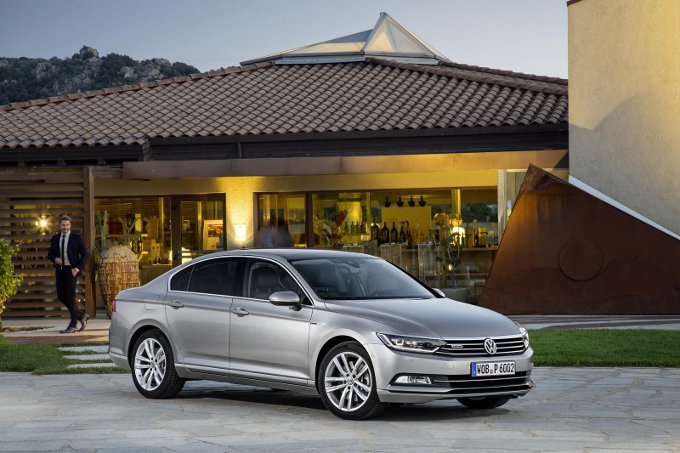 Nuova Volkswagen Passat: in programma anche le versioni CC e Alltrack