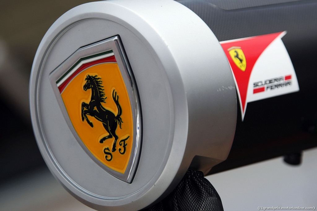 Marchionne valuta la Ferrari 12 miliardi di euro, ma gli analisti dissentono
