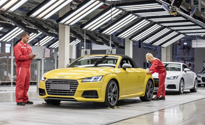 Audi TT Roadster, via alla produzione