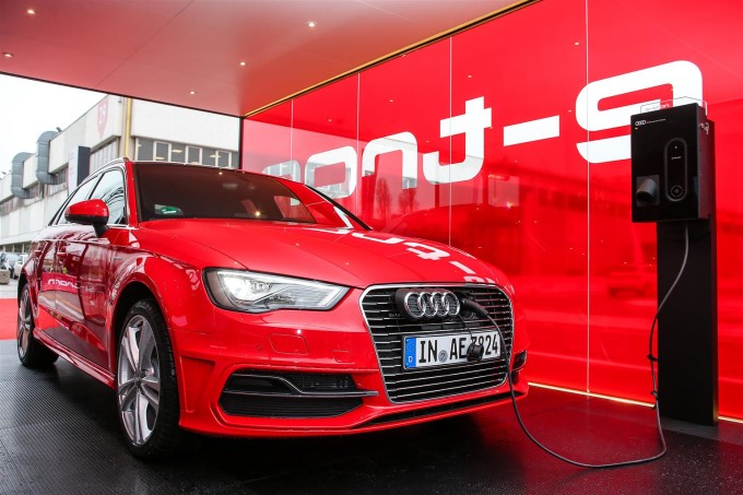 Audi A3 Sportback e-tron - Motor Show 2014