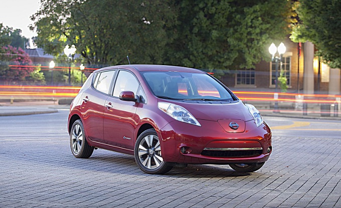 Nissan: no ai veicoli con pila a combustibile, sì all’elettrico
