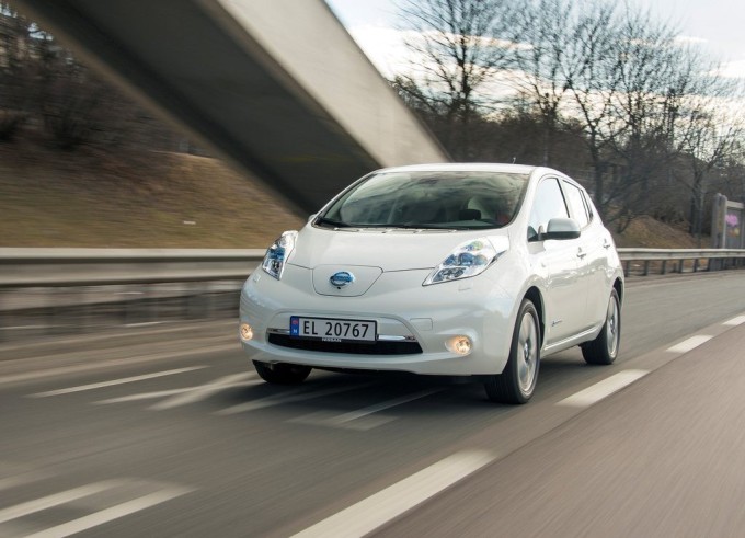 Nissan Leaf sempre più regina tra le auto elettriche