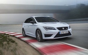 SEAT Leon ST Cupra: caratteristiche e foto ufficiali della station wagon sportiva