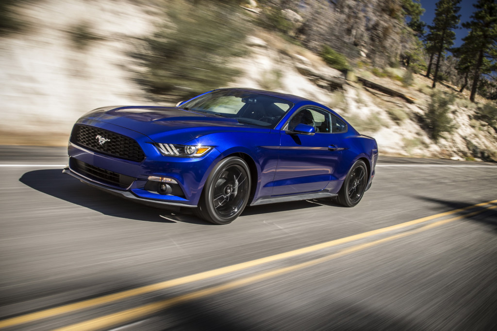 Ford Mustang 2015, via agli ordini della muscle car