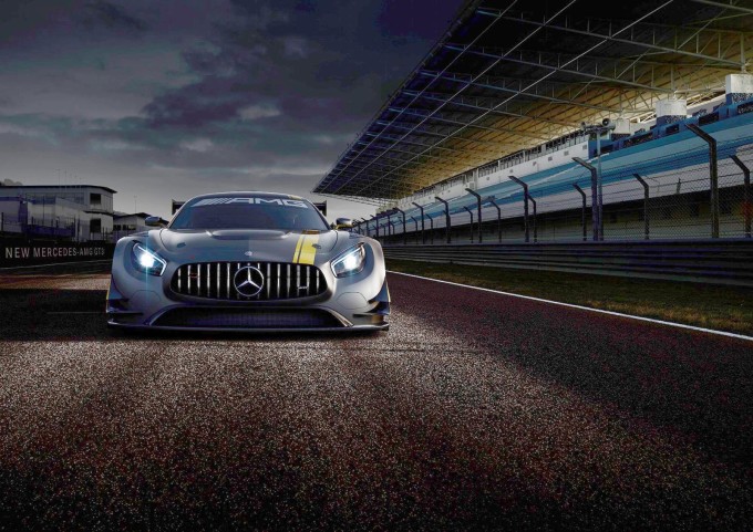 Mercedes-AMG GT3, ecco il muso nel nuovo teaser in vista dell’anteprima al Salone di Ginevra
