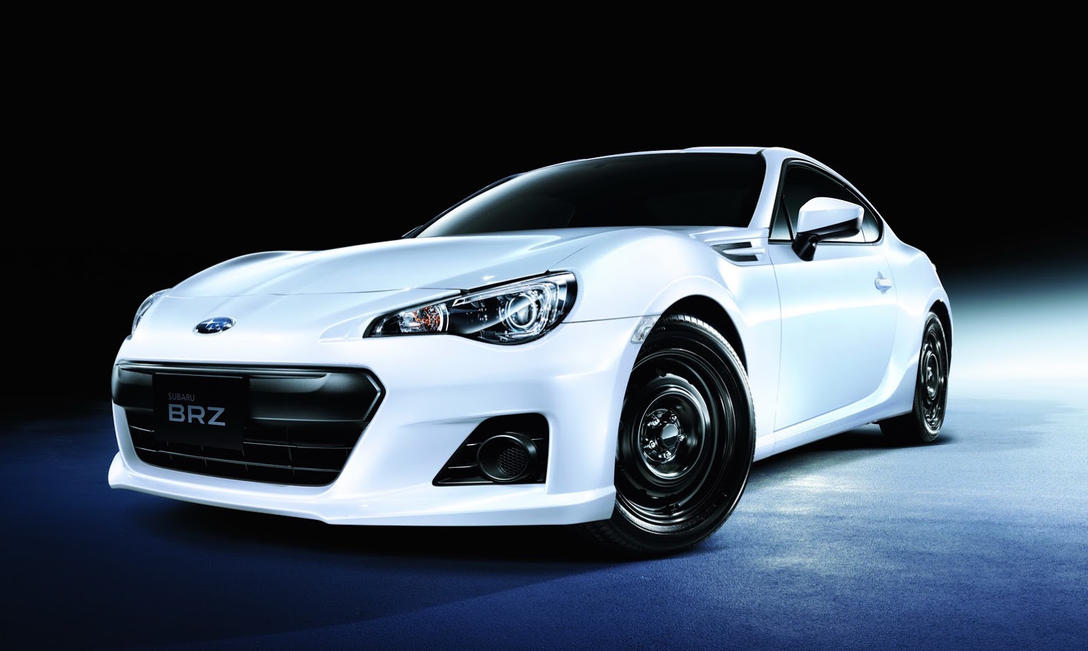 Subaru BRZ, leggere migliorie in arrivo per il model year 2015