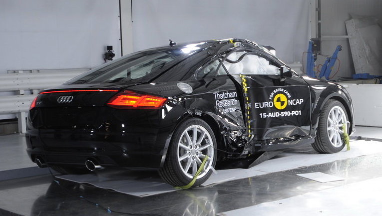 Audi TT, 4 stelle per lei al crash test Euro NCAP