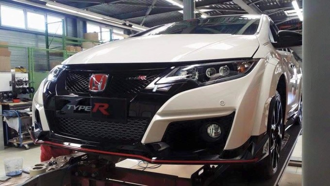 Honda Civic Type R spiata a poche ore dal gran debutto di Ginevra 2015 [FOTO SPIA]