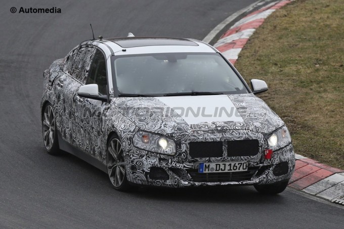 Nuova BMW Serie 1 berlina: VIDEO SPIA dal tracciato del Nürburgring