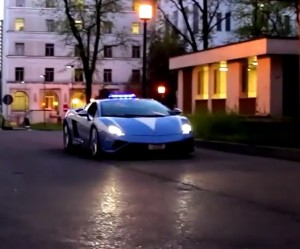 Lamborghini Gallardo, 560 CV al servizio della vita [VIDEO]