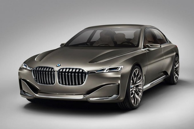BMW i5, il marchio tedesco sta pensando a delle porte a farfalla?