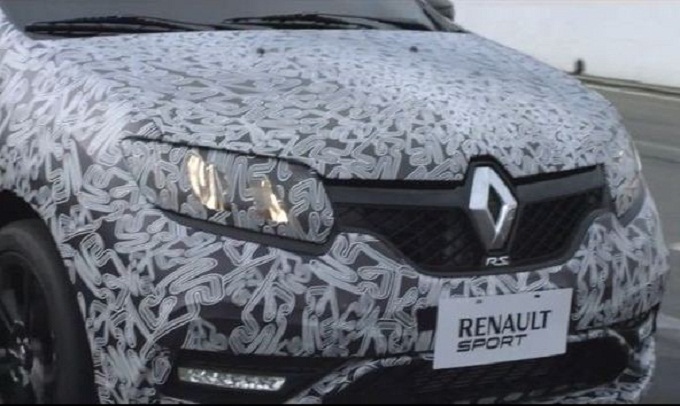 Renault Sandero RS, prima apparizione in pista [VIDEO TEASER]