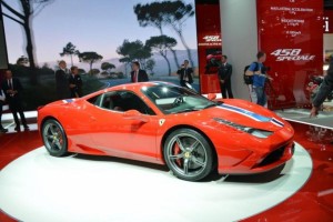 Top Gear: James May a caccia di un nuovo lavoro per pagare la Ferrari 458 Speciale