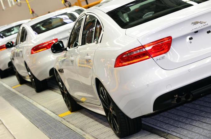 Jaguar XE, via alla produzione