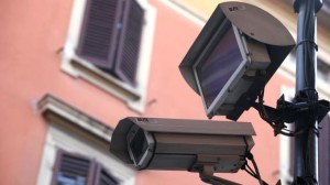 Multe, le telecamere riconosceranno chi non paga l’assicurazione o non effettua la revisione