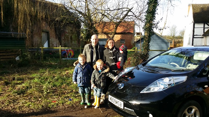 Nissan Leaf, i costi mensili di carburante si riduranno del 60%