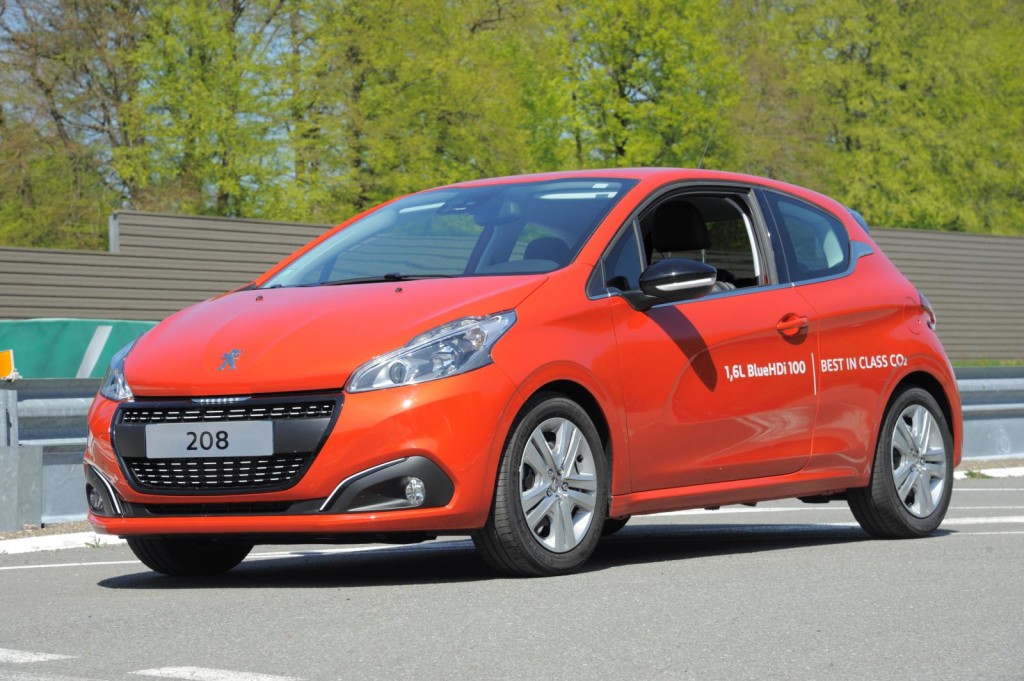 Peugeot 208 BlueHDi fa registrare consumi record: 2,0 l/100 km