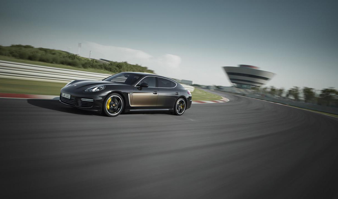 Porsche starebbe sviluppando un avanzato sistema di gestione delle curve