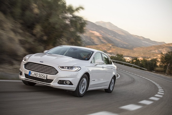 Ford Mondeo Hybrid minimizzerà consumi ed emissioni a Torino
