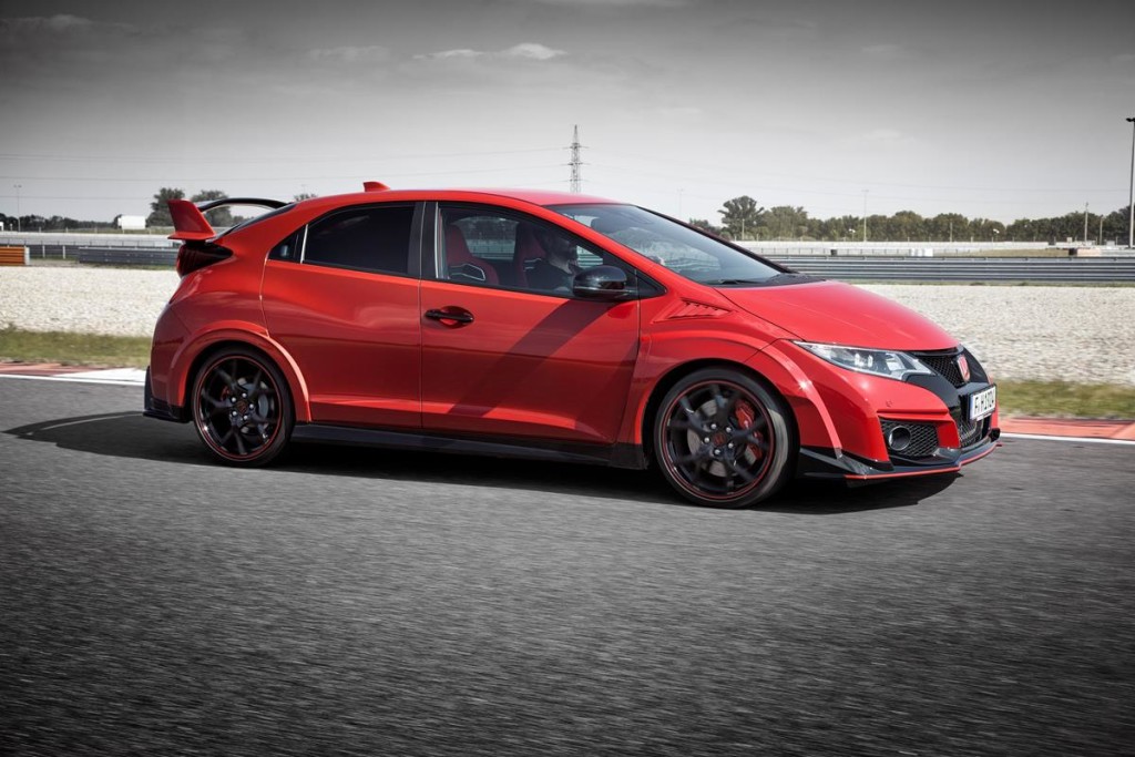 Honda Civic Type R, sportività e performance in bella mostra [FOTO]