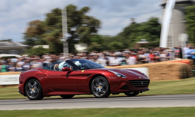 Ferrari, la più grande parata d’auto del Cavallino Rampante celebra il Goodwood Festival of Speed