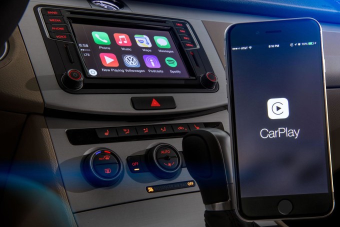 Volkswagen, negli USA arrivano i primi modelli con Apple CarPlay e Android Auto