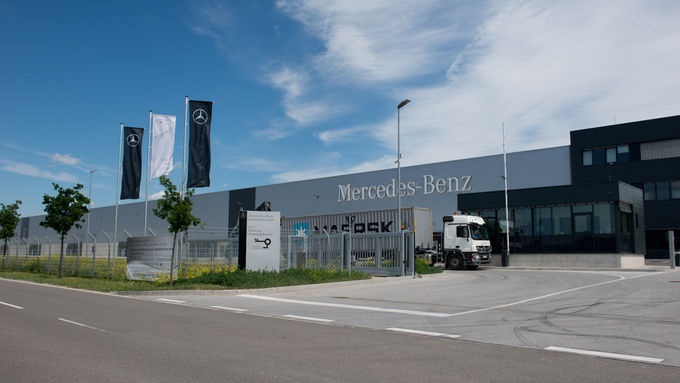 Mercedes ridurrà i costi della logistica per diventare il marchio leader del lusso