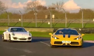 Ferrari 458 Speciale e Porsche 911 GT3, che battaglia in pista [VIDEO]
