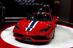 Ferrari, richiamo per 814 modelli negli Stati Uniti a causa degli airbag Takata montati male