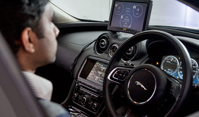 Jaguar non è interessata alla guida autonoma totale