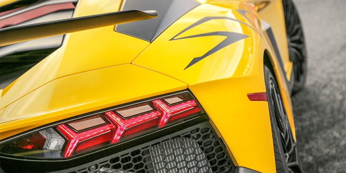 Lamborghini, la nuova supercar sarà mostrata a Ginevra