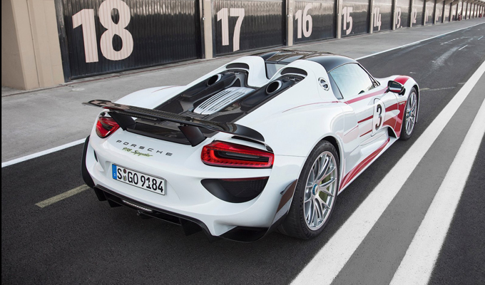 Porsche 918 Spyder: cuore ibrido da alte performance [VIDEO]