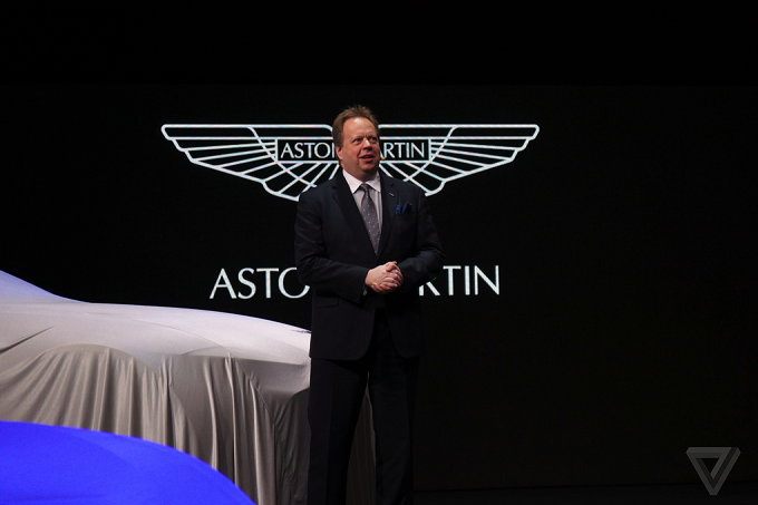 Aston Martin, Andy Palmer considera “stupida” la Ludicrous Mode