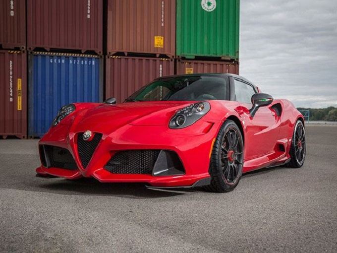 Alfa Romeo 4C by Zender, il Biscione si veste da Cavallino Rampante [FOTO]