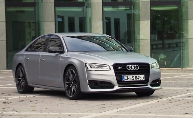 Nuova Audi S8 plus [Video]