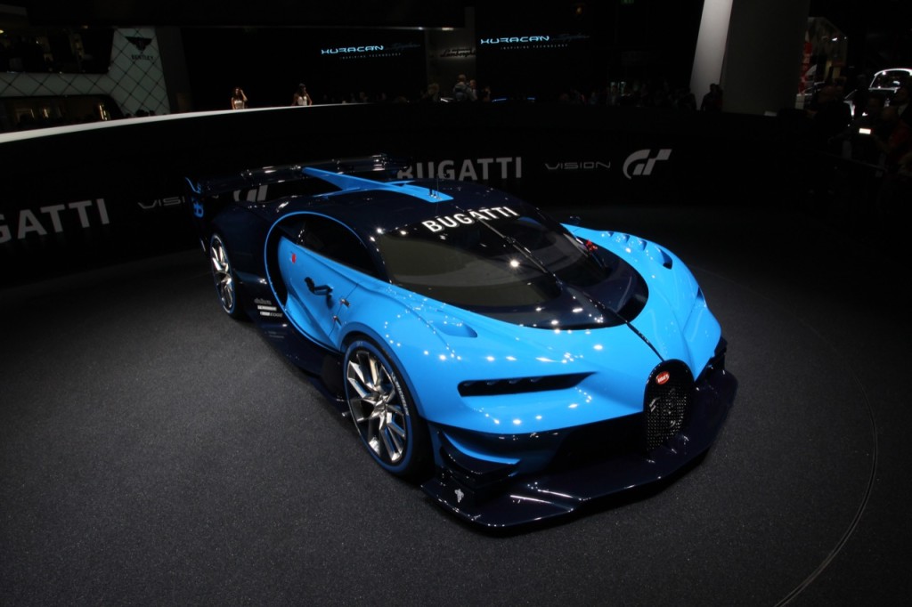 Bugatti Vision Gran Turismo, il bolide si mette in moto [VIDEO]