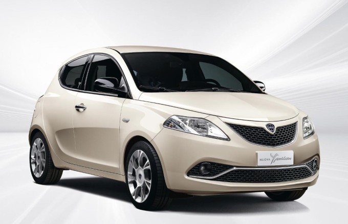 Lancia Ypsilon MY 2016, la nuova versione sarà al Salone di Francoforte 2015
