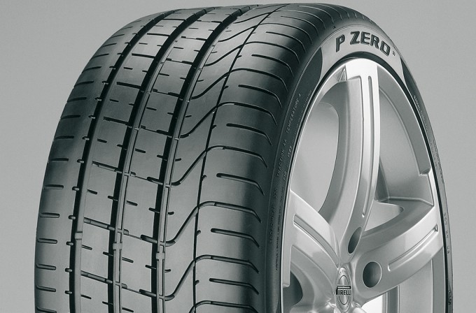 Pirelli festeggia le 2000 omologazioni al Salone di Francoforte 2015