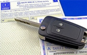 Intestazione temporanea auto, Tar Lazio: illegittimi i 30 euro di diritti di motorizzazione e imposta di bollo