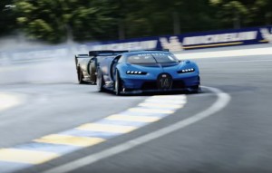 Bugatti Vision Gran Turismo: così nasce la supercar da sogno [VIDEO]