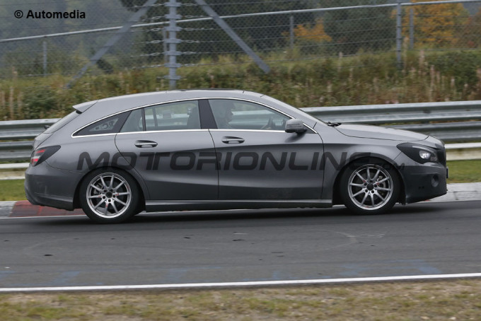 Nuova Mercedes CLA Shooting Brake: il restyling sfreccia in pista [VIDEO SPIA]