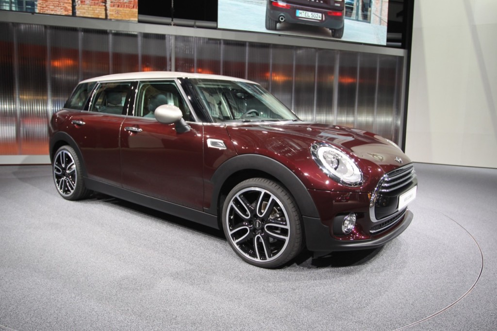 Nuova MINI Clubman, la spaziosa britannica si presenta al pubblico italiano