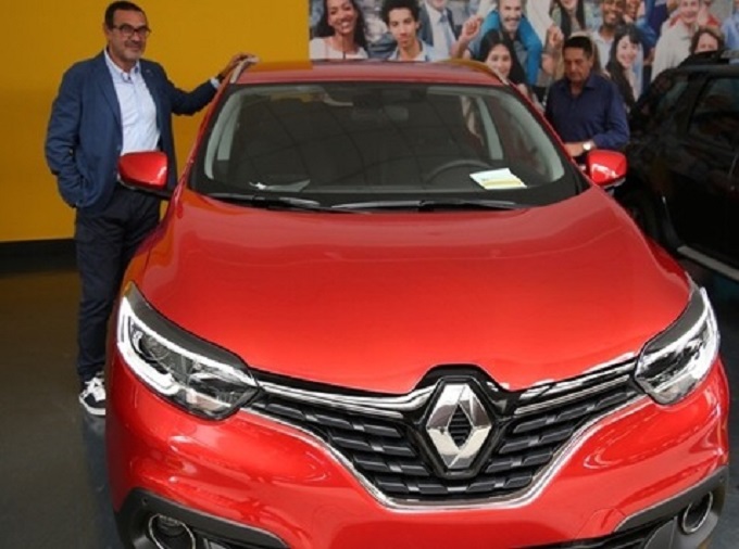 Una Renault Kadjar per l’allenatore del Napoli Maurizio Sarri